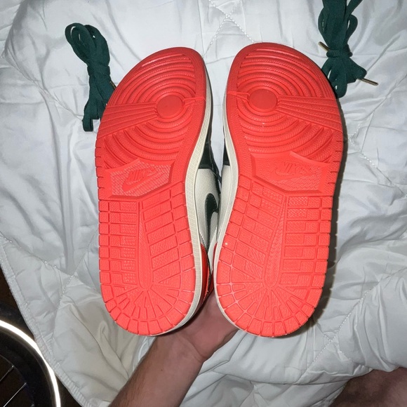 Air Jordan 1 retro high OG x Solefly art Basel 2018 - Picture 9 of 10